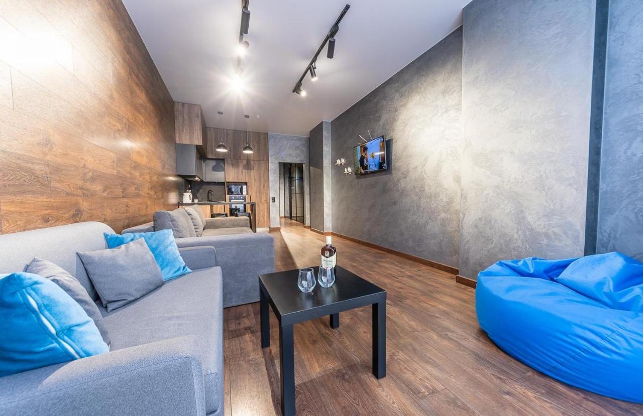 Luxury Apartments Smartplaza Obolon Metro Minskai Kiev Bagian luar foto