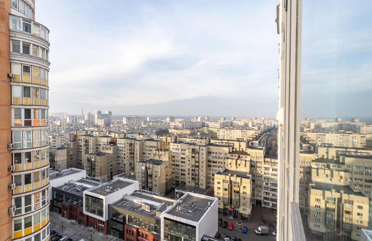 Luxury Apartments Smartplaza Obolon Metro Minskai Kiev Bagian luar foto